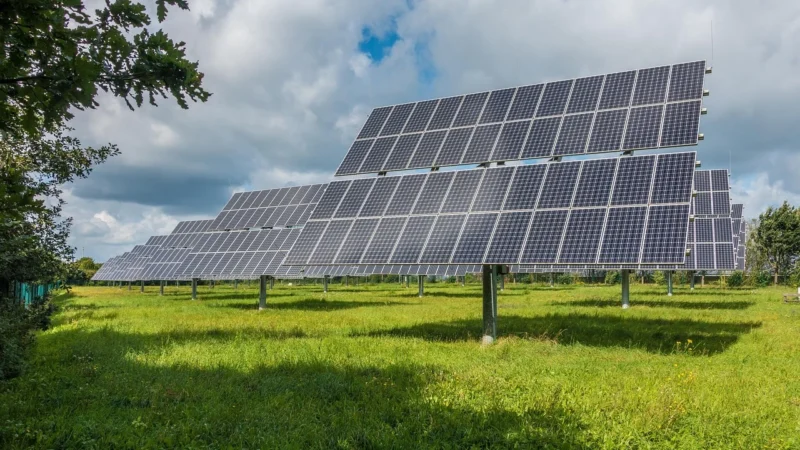 Arlo Essential Solar Panel Black