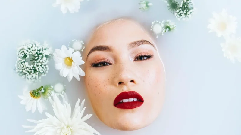 Esmee Chłodziarka Mini Lodówka Kosmetyki Skin Care