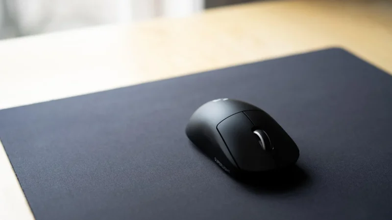 Logitech PRO Wireless Gaming Czarna (910-005272)