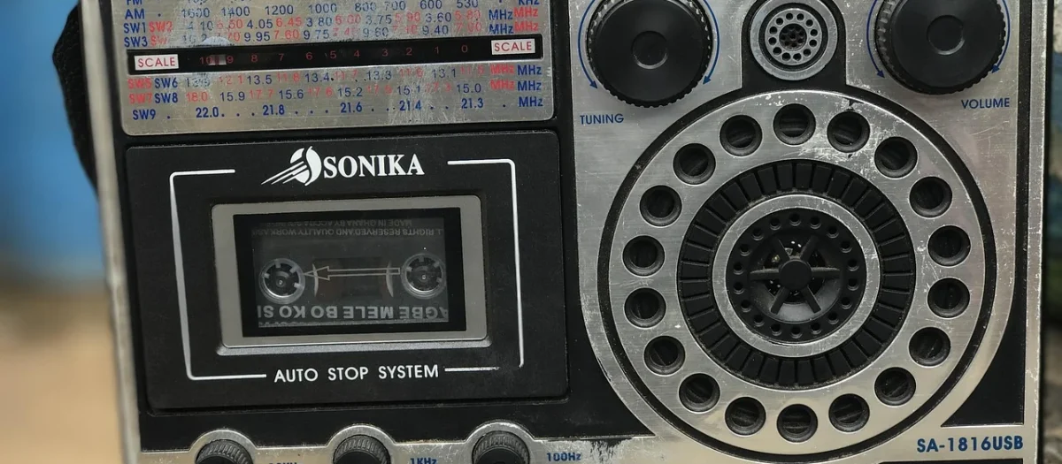 Mikron-x Pluskwa do pomieszczeń, biur, zasięg nasłuchu do 250 metrów.