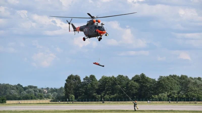 NOSZE PŁACHTOWE CZARNE TRM-34