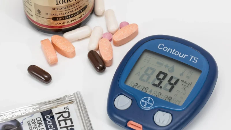 Novama Multicheck Pro+ Miernik Wielofunkcyjny Glukoza Cholesterol Kwas Moczowy